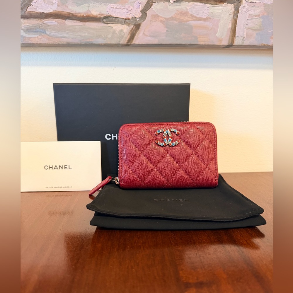 💎NEW💎 Rare Chanel 2024 Burgundy Jeweled Card Case